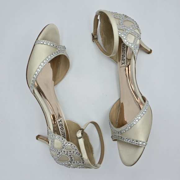 Badgley Mischka Gillian Ankle Strap Evening Shoes, Ivory, Women's Size 8 - Picture 13 of 15